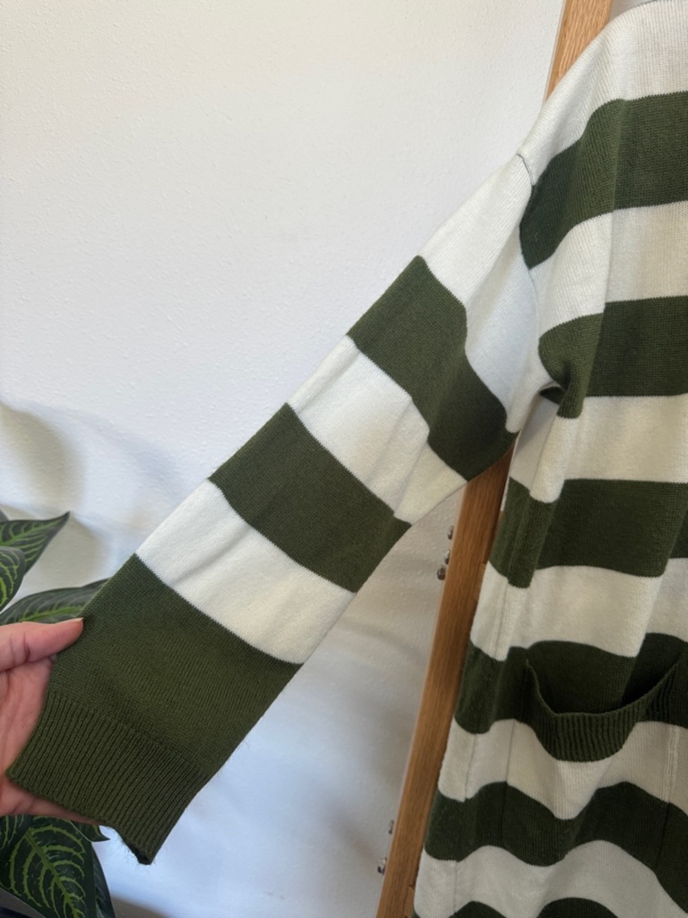 EUC Striped Open-Front Cardigan Sweater - Olive & Cream Acrylic Nylon pockets - Picture 3 of 7